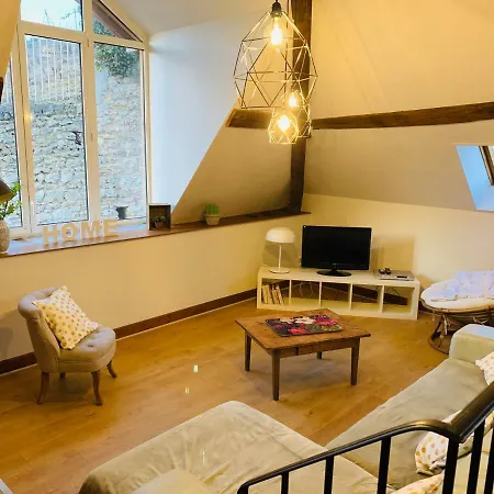 Le Du Domaine Miltat Nyaraló